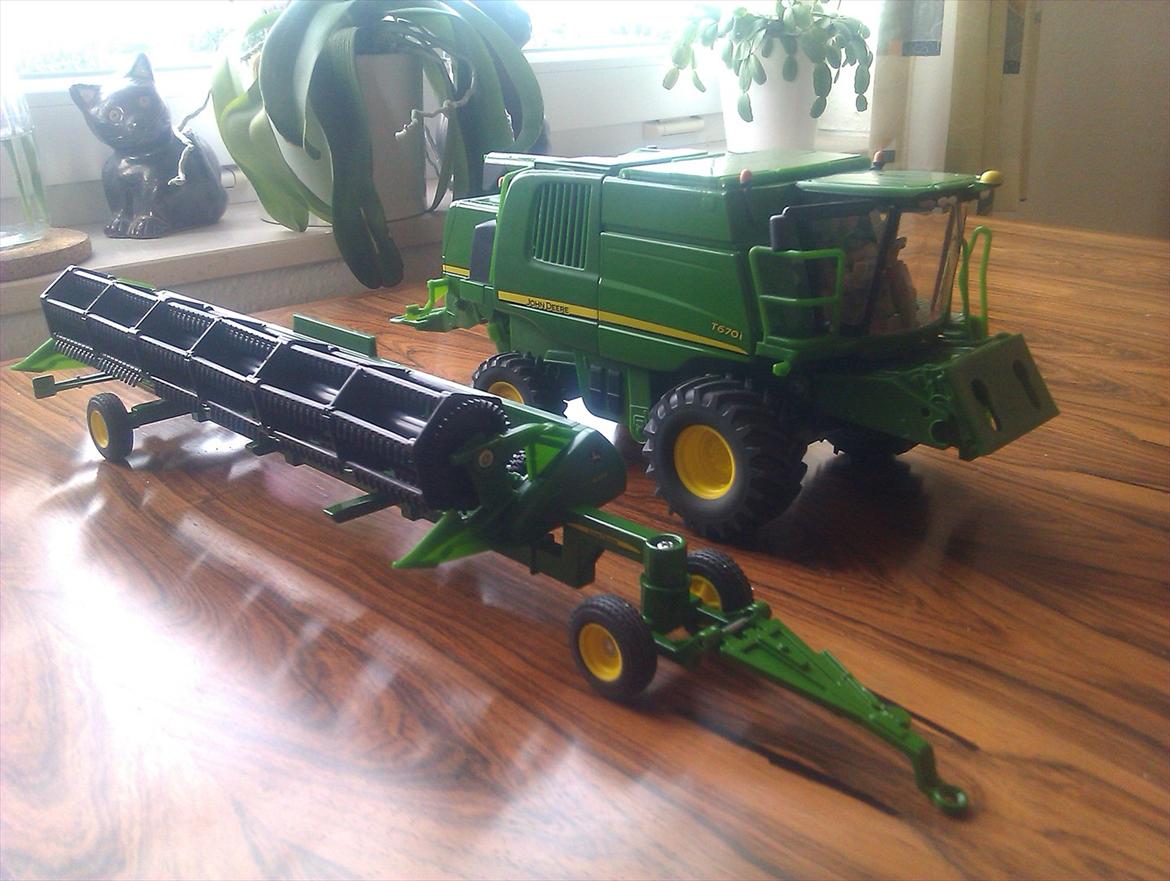  model traktor 1:32 billede 18
