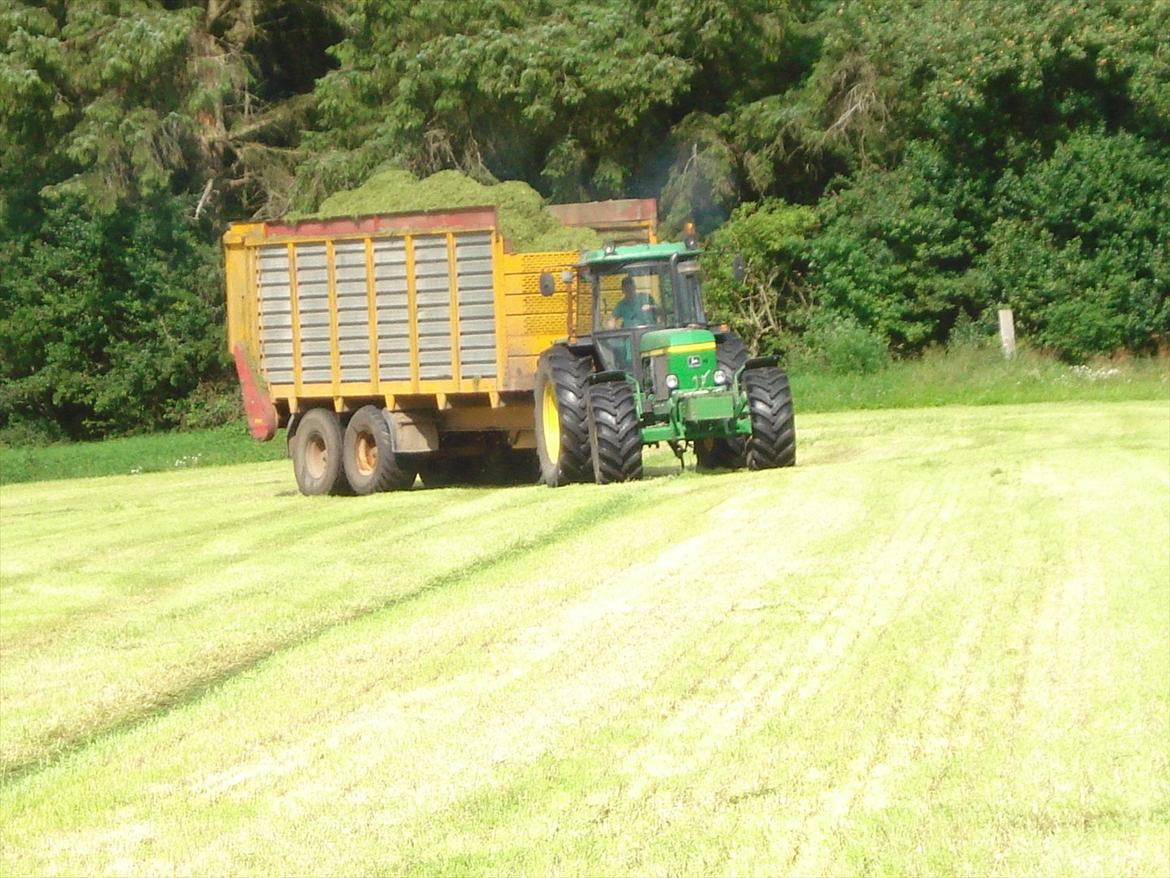 John Deere traktorer - 3. slæt. 2007 billede 4