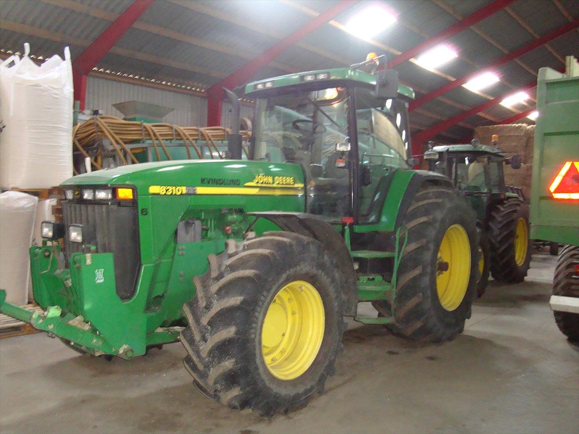 John Deere traktorer - 8310 klar til en dag i stakken ved majsensilering. 2008 billede 28