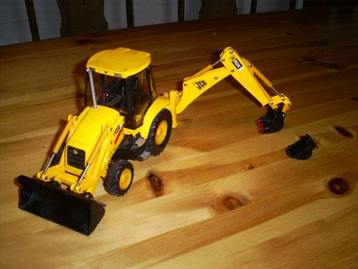 1/32 Modeltraktor billede 2