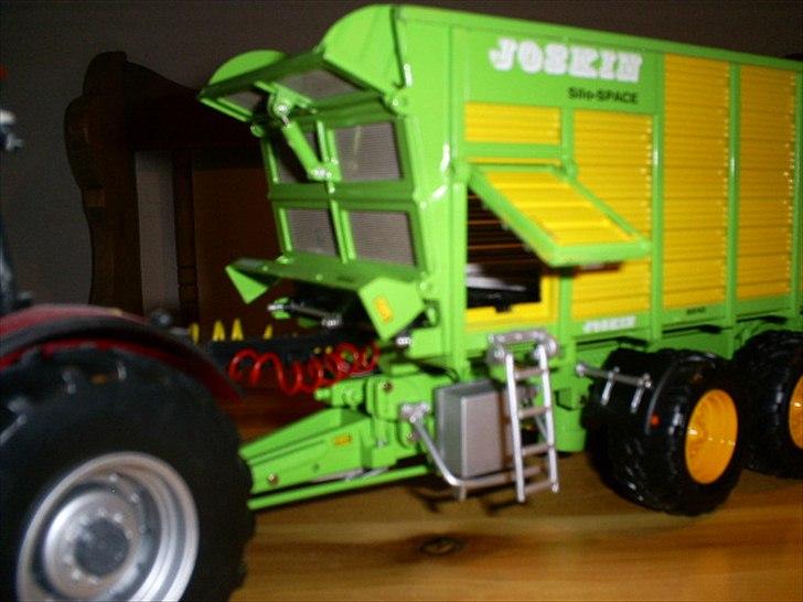 1/32 Modeltraktor billede 6
