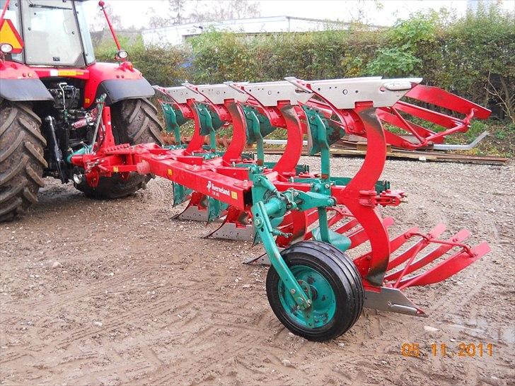 MF power - den gamle kom i byt med kuhn 152 ern  
kverneland em 100 billede 59