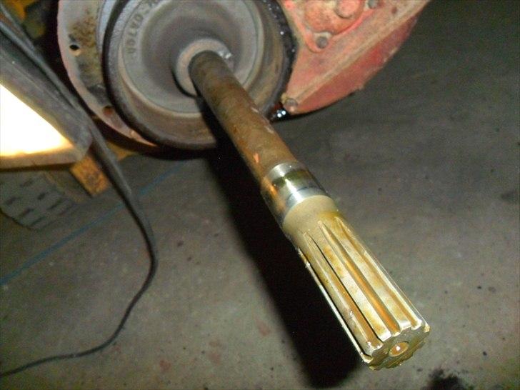 projekt volvo t25  - fin og nydelig aksel ikke gjort ren  på det tidspunkt med det skal jeg lige hils og sige at den er nu :) billede 2