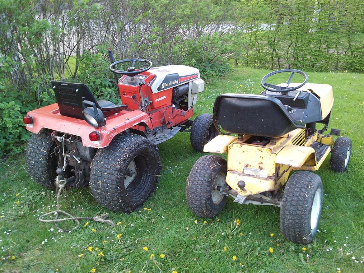 Mine maskiner. Simplicity Havetraktor, Yamaha Quad / Atv. - De to mudder dyr :-D billede 10