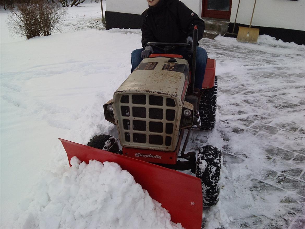 Mine maskiner. Simplicity Havetraktor, Yamaha Quad / Atv. - Den dag jeg fik dozerbladet, det var min fødselsdags gave fra mine forældre :-) billede 33