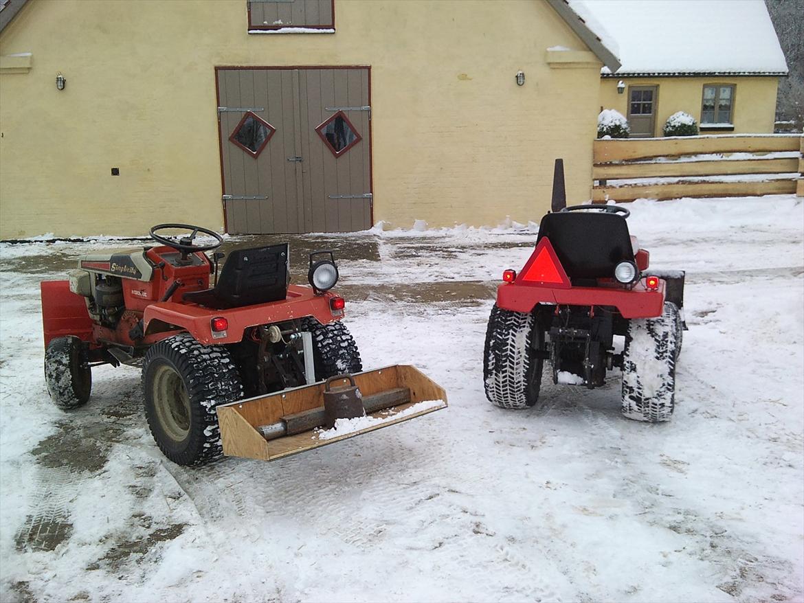 Mine maskiner. Simplicity Havetraktor, Yamaha Quad / Atv. - Jeg var ude hos min ven og skubbe sne :-) billede 35