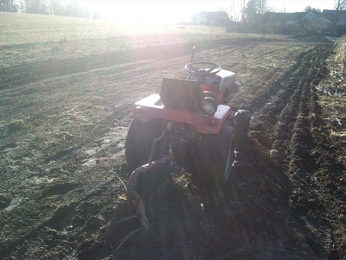 Mine maskiner. Simplicity Havetraktor, Yamaha Quad / Atv. - Prøve pløjning. billede 14