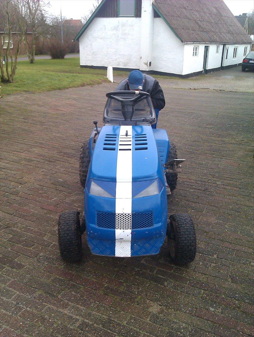 Min gamle havetraktor - Li da jeg havde fået den :D billede 1
