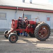 farmall em i standsættes