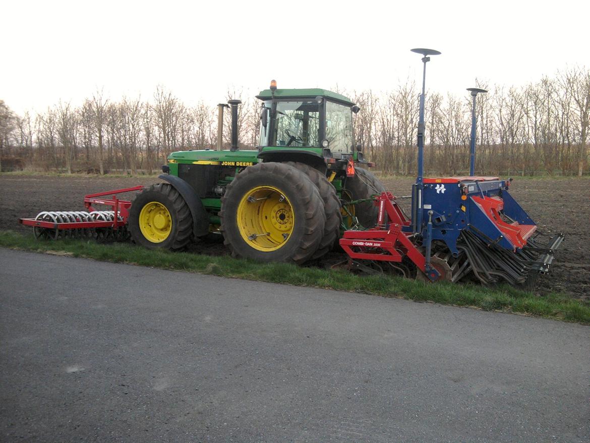 John Deere traktorer - Så kom hun også for såsættet i år. Det harmonere nu fantastik godt det sæt billede 53