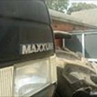 Maxxum 150 .