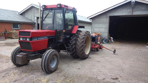 Skrue en Case ih 844 xl i pumpen 