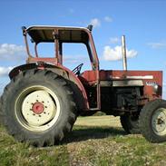 International Harvester 624