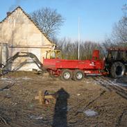 International Harvester IH 844 XL