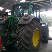 John Deere 7530