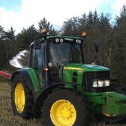 John Deere 6330