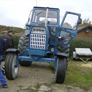 Ford 8600