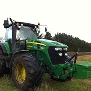 John Deere 7930