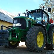 John Deere 7530 