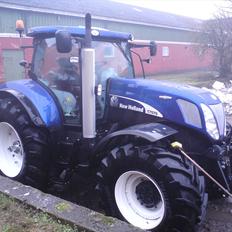 New Holland T7070 BLUE POWER