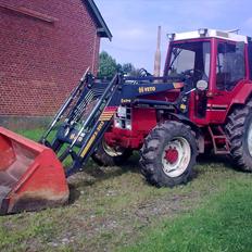 International Harvester 844XL