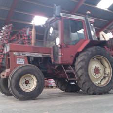 International Harvester 844xl