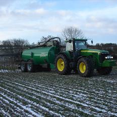 John Deere 8220