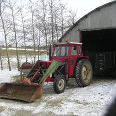 International Harvester 724 (ejer)