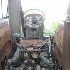 Massey Ferguson 165