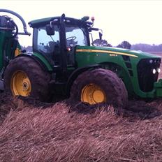 John Deere 8345R