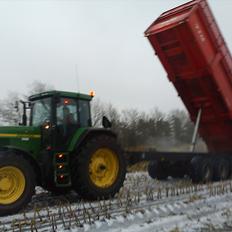 John Deere 7710