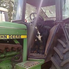 John Deere 3140