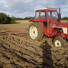 International Harvester 474