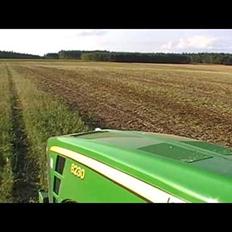 John Deere 8230