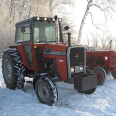 Massey Ferguson 590