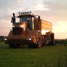 Challenger Terra gator 3244