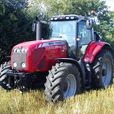 Massey Ferguson 8460