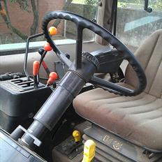 John Deere 2850