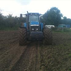 New Holland 8770
