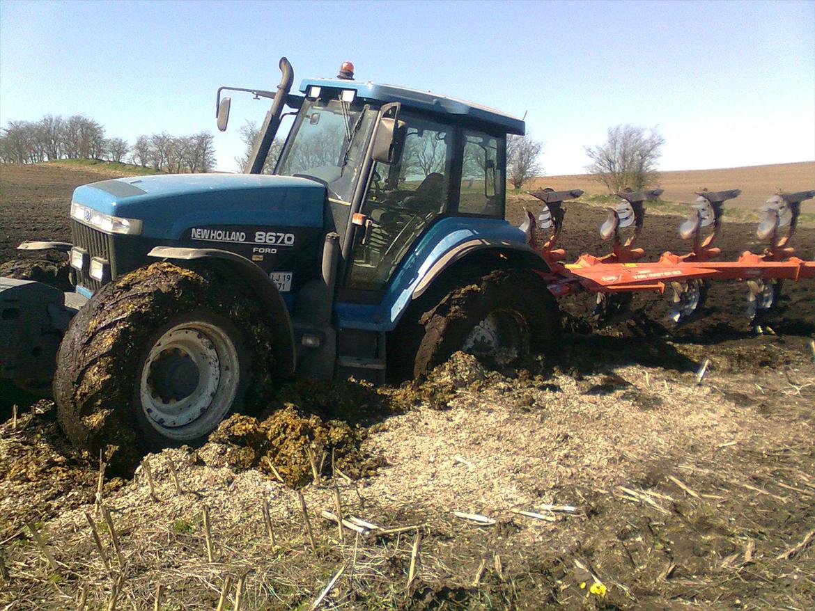 New Holland 8670 - Sådan kan det gå når man ikke passer på :I billede 4