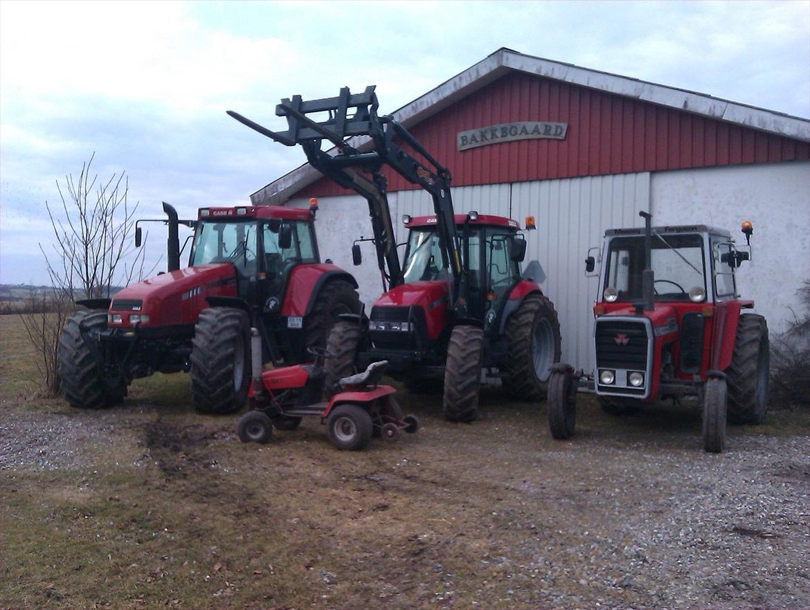 Massey Ferguson 550 billede 8