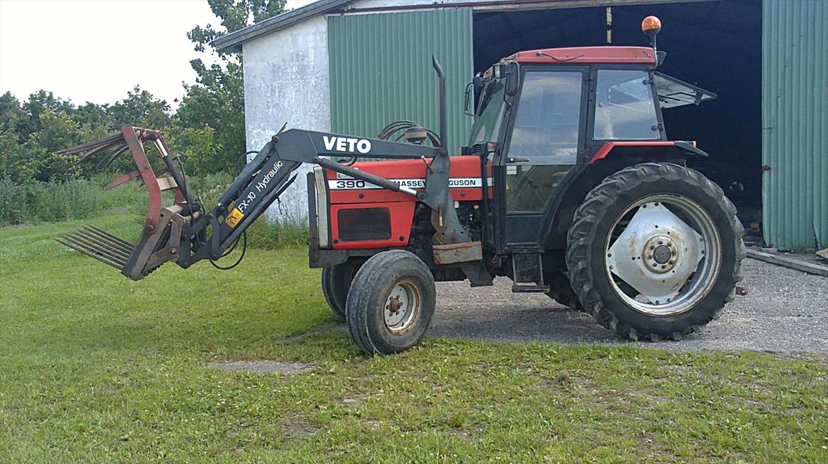 Massey Ferguson 390 - efter vask :) billede 1