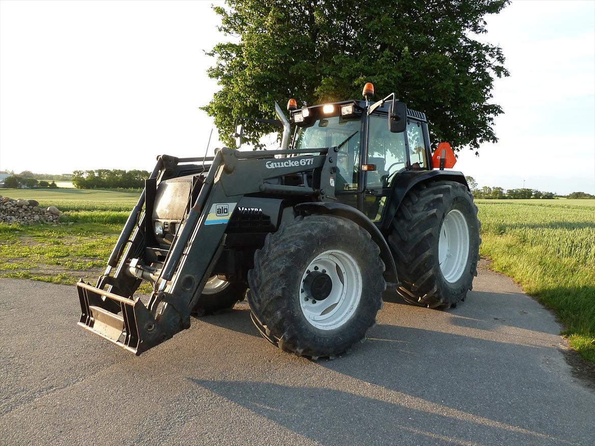 Valtra 8350 Hitech billede 3