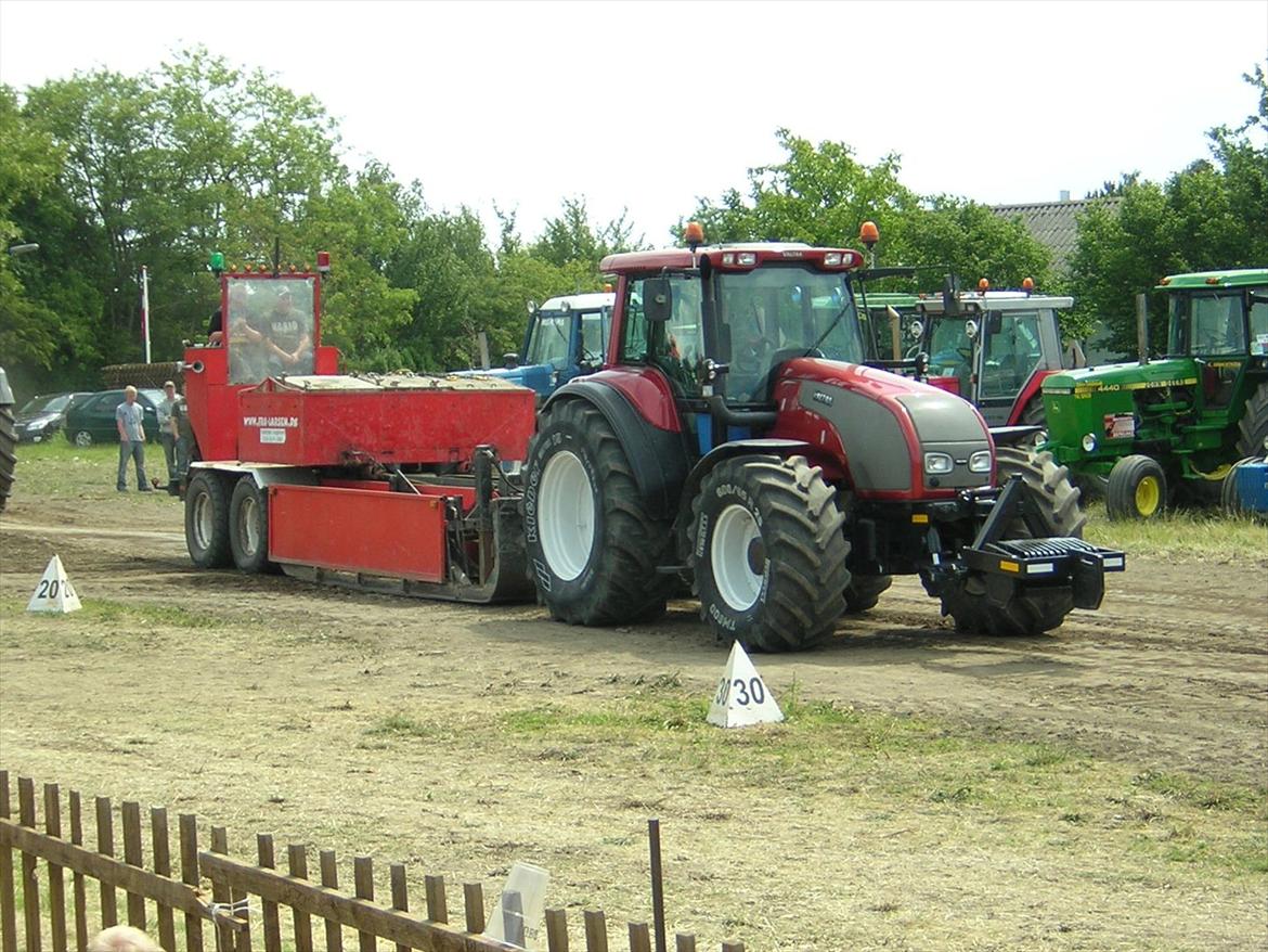 Valtra T150 - Til regionstræk på Møn i 2009.  billede 17