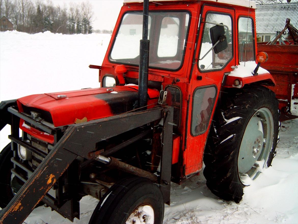 Massey Ferguson 135 billede 1
