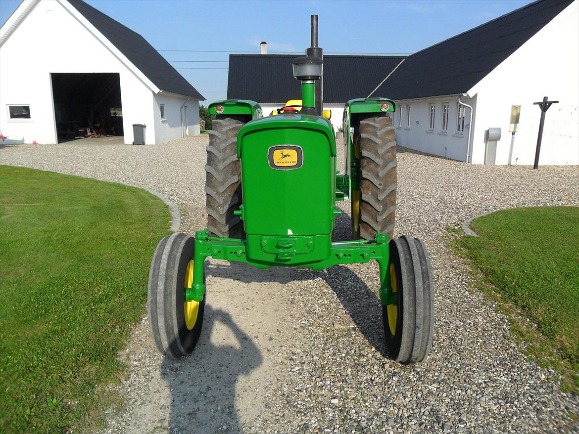 John Deere 2120 billede 2