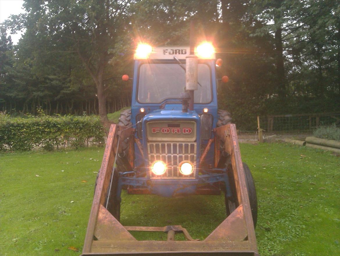 Ford 3000 y billede 5