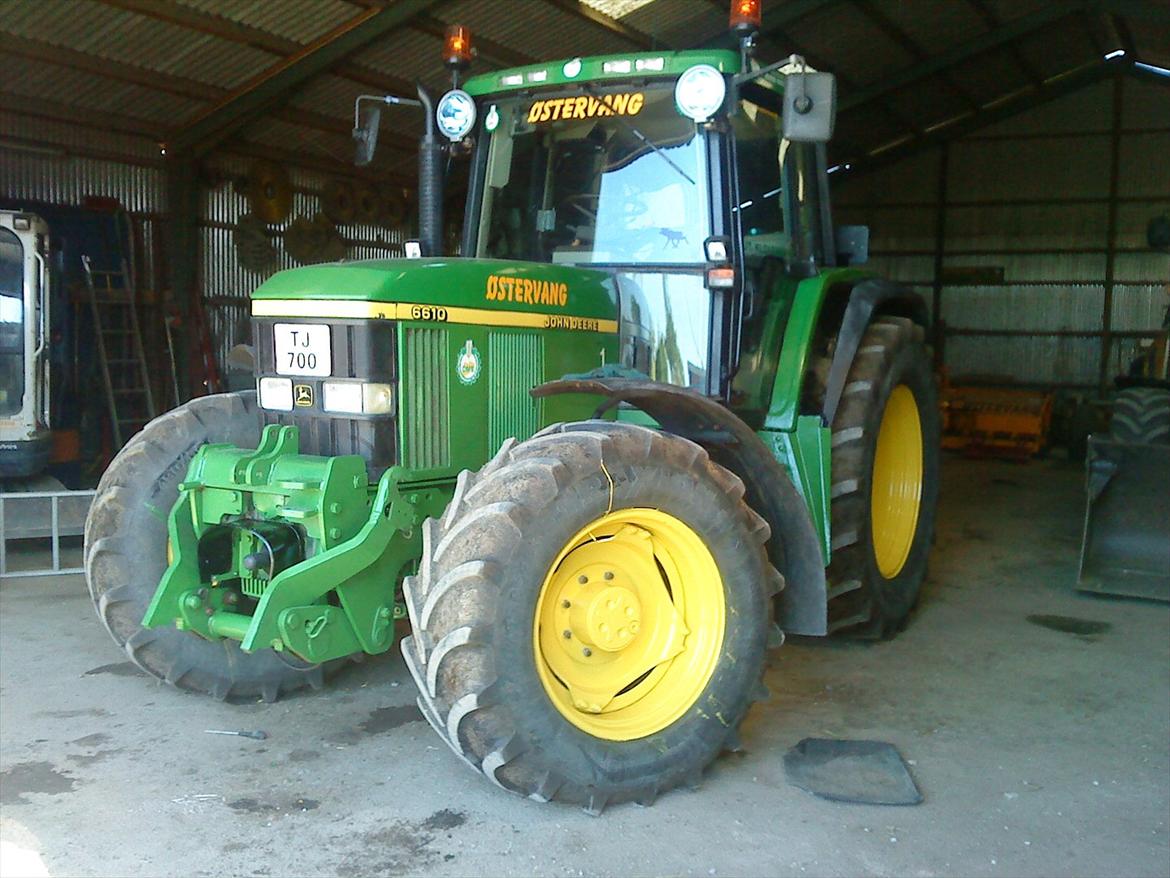 John Deere 6610 - Så blev den malet. billede 18