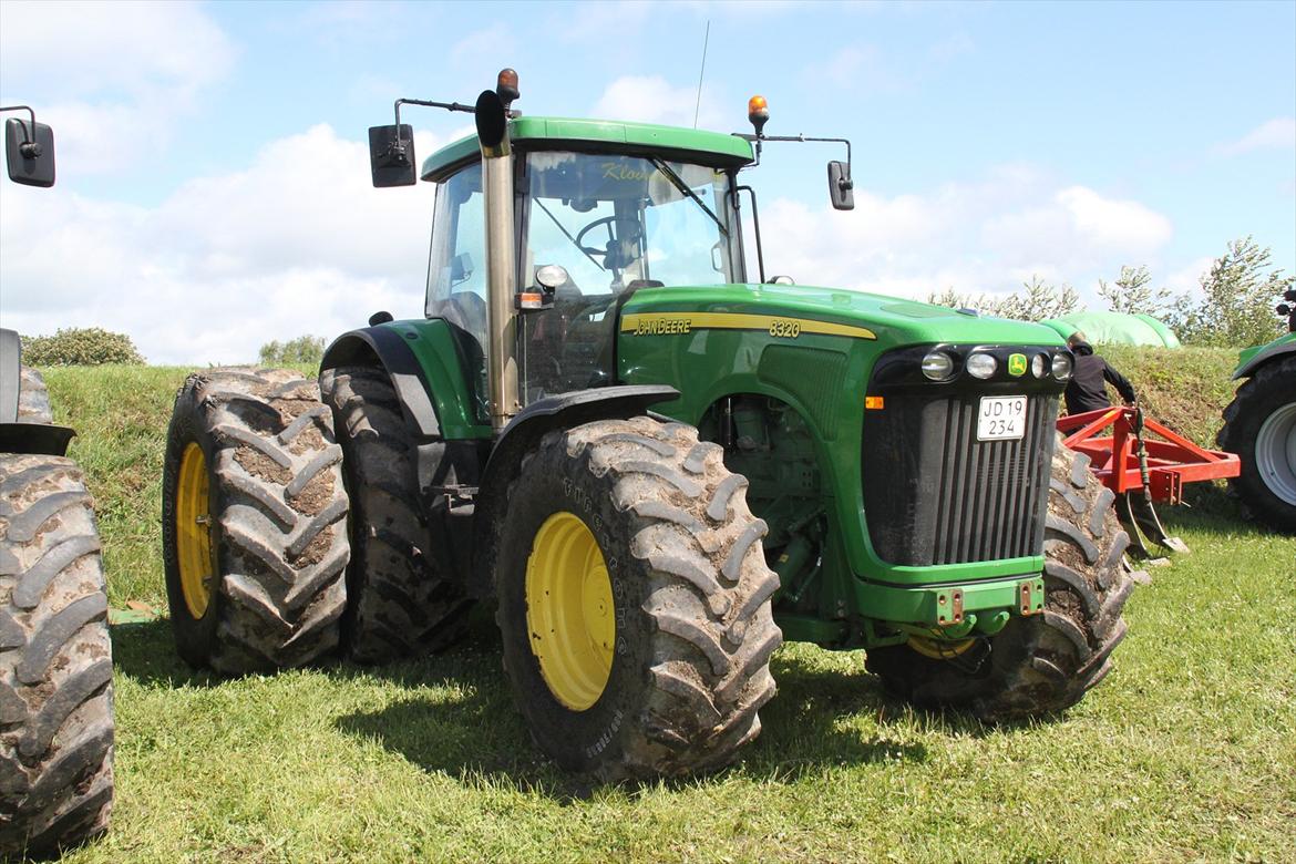 John Deere 8320 "Frigearmaskinen 1.0" billede 4