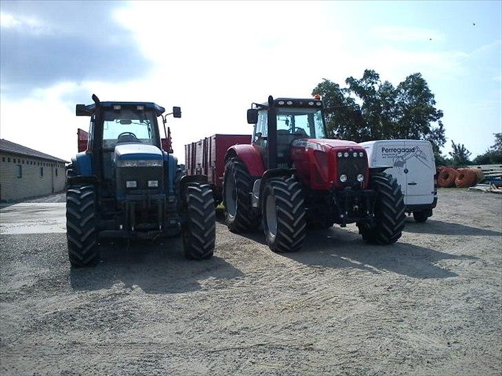 Massey Ferguson 8460 - klar til høst forden er ikke vores  billede 5